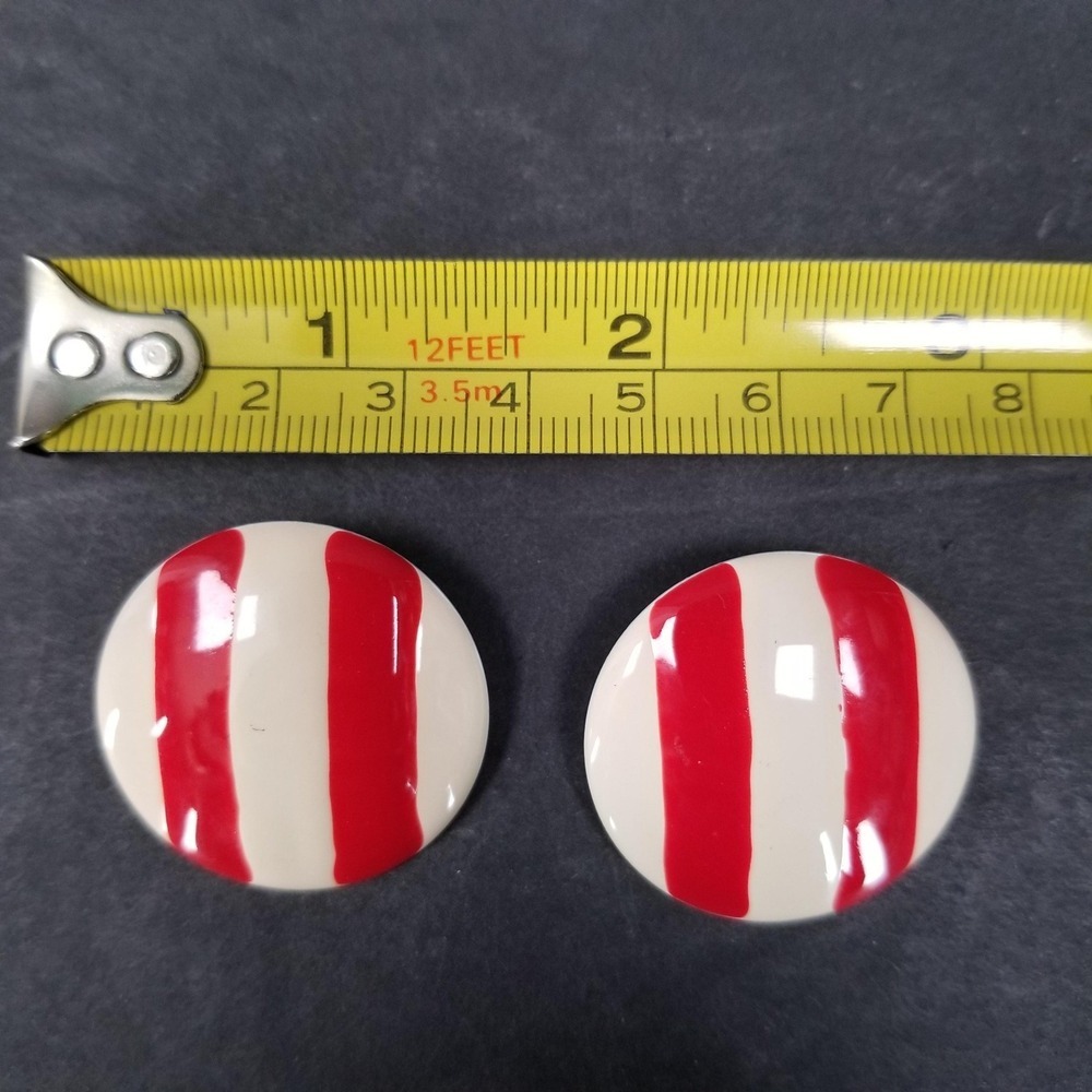 Vintage Red White Striped Button Earrings Large Round Enamel 1.5in Nautical - Picture 3 of 3